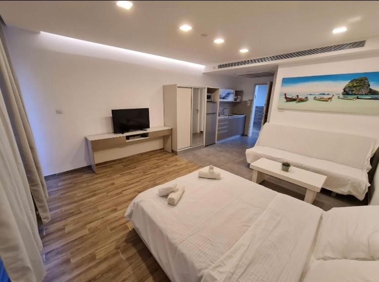 Bright And Cozy Eilat